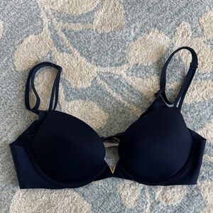 Victoria's Secret - Navy 32B Push-Up (worn 2x)